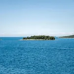 Marveda Sea View 2br *