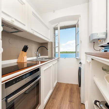 Marveda Sea View 2br דירה *