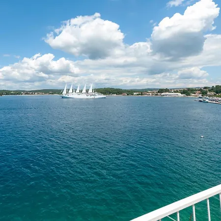 דירה Marveda Sea View 2br רוביני